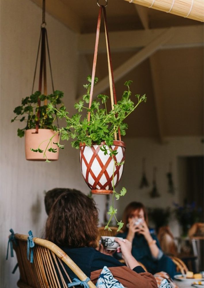 plant hanger House of Rym hæng haven indenfor Dorthe Kvist Meltdesignstudio